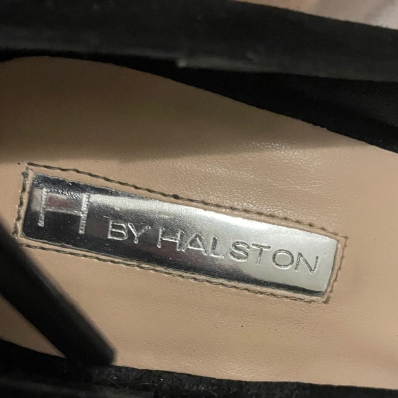 Black peep toe suede wedges by Halston Size 8 Like New - Picture 4 of 6